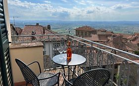 Cortona'S Rooftop Nest